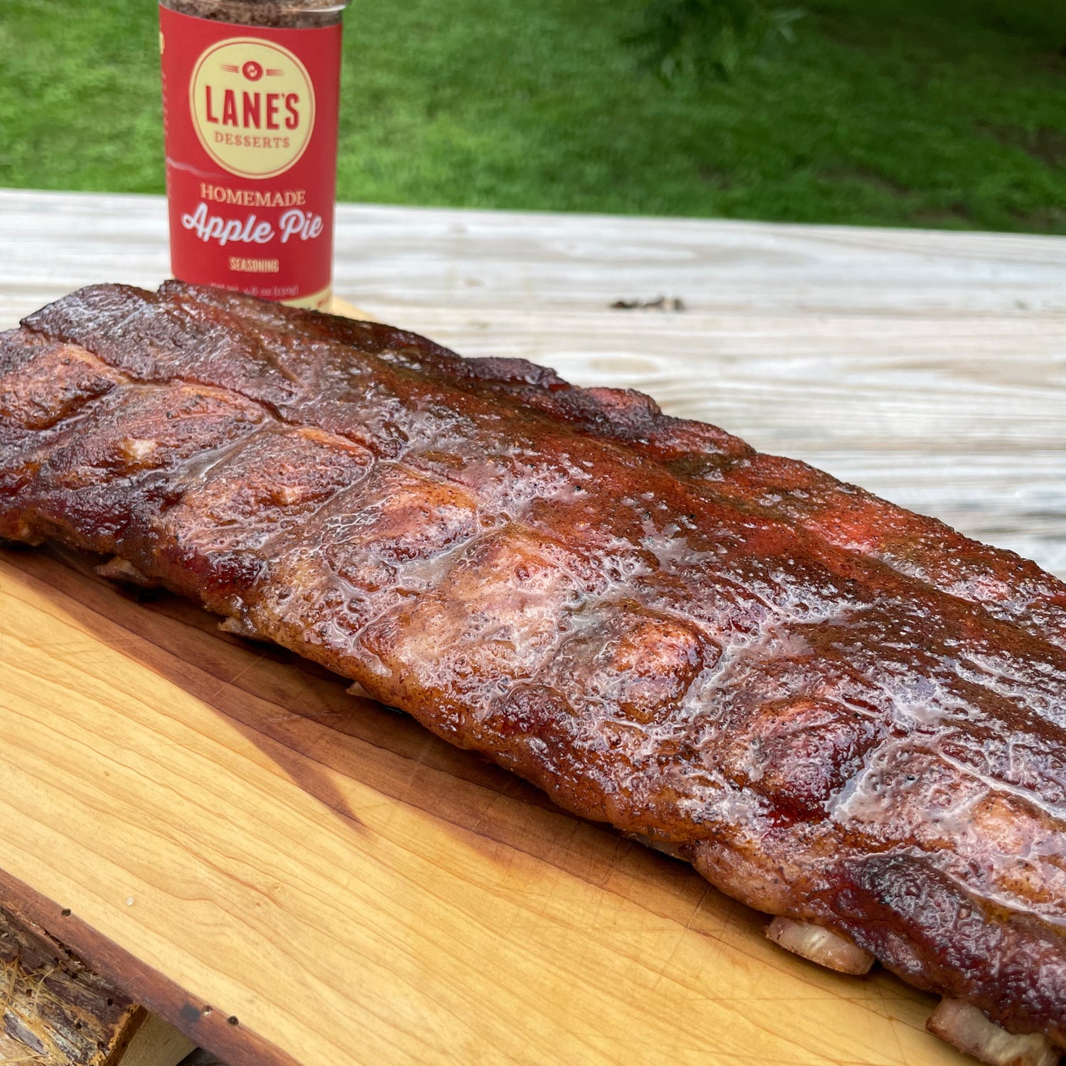 Apple pie seasoning on a rack of ribs